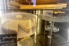 photo_5388970933621559413_y