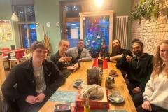 photo_5866267354986121993_y